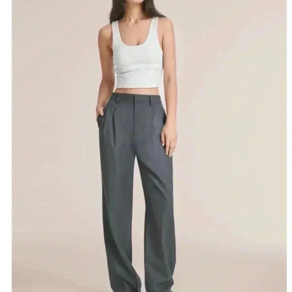 Black pleated baggy pants